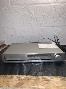 Toshiba Stereo Tuner Model ST-U20L  Vintage FM Stereo For Spares And Repairs  - Picture 1 of 13