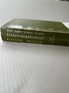 New York Times International Cookbook by Craig Claiborne 1971 Hardcover - Picture 1 of 15