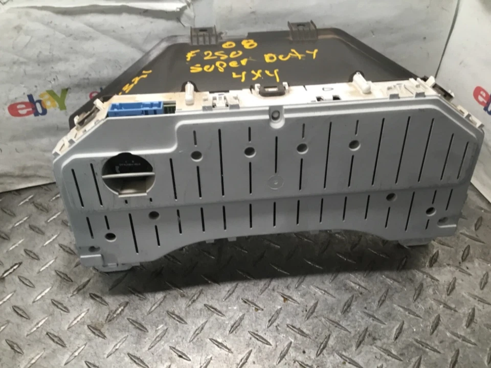 Cuadro de instrumentos velocímetro Ford F-250 Super Duty 2008-2008 medidores 349 k Foto 1 de 1