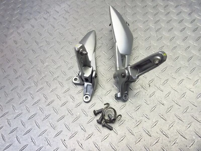 BMW K1200S K1200 2007 04-08 OEM estriberas delanteras izquierda derecha soporte trasero piloto Foto 1 de 4