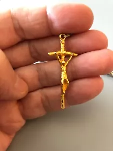 Silberfarbene und goldfarbene Kruzifix Halskette - Bild 1 von 9