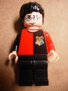 LEGO HARRY POTTER TOURNAMENT OUTFIT 4766 NEW - Picture 1 of 1