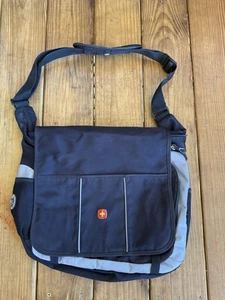 SwissGear Laptop Briefcase Messenger Bag Black Lots Of Pockets - Picture 1 of 6