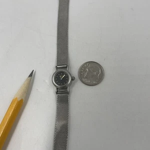 SKAGEN DAMENUHR - Ultra Slim & Small! (14mm Gehäuse) SELTENER FUND - funktioniert mit Akku - Bild 1 von 11