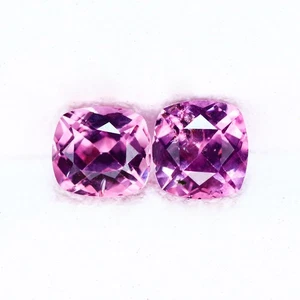1.09Ct VS  [2Pcs Pair] Elegant Square Cushion 4.5 MM Vivid Pink Malaya Garnet - Picture 1 of 5