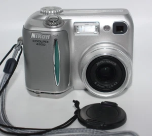 Nikon Coolpix 4300 4.0MP Compact Digital Camera Silver - UNTESTED for Parts - Picture 1 of 12