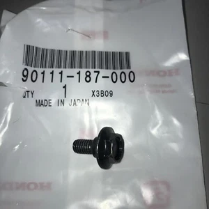 Honda Fender Tank Setting Flange Bolt (6MM) 90111-187-000 OEM TRX250R TRX400EX - Imagen 1 de 2