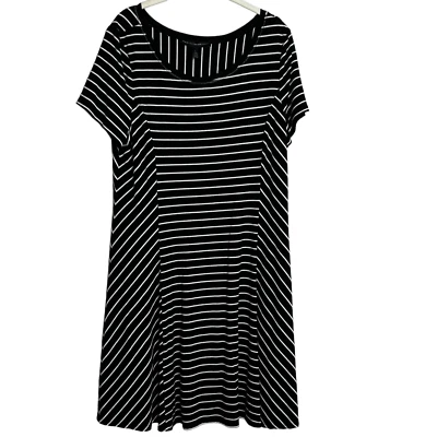 Vestido para mujer White House Black Market grande negro blanco a rayas acampanado línea A Foto 1 de 4