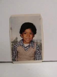 1990S VINTAGE FOUND PHOTOGRAPH COLOR ORIGINAL PHOTO BOY 1ST GRADE SCHOOL PHOTO - Picture 1 of 4