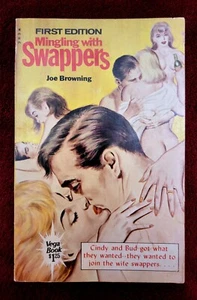 MINGLING WITH THE SWAPPERS Sleaze First Edition Paperback Vintage 1969 Vega Book - Picture 1 of 8