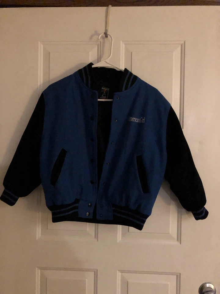 Chaqueta Universitaria American Girl Gear Girls Azul/Negro Talla Pequeña Foto 1 de 2