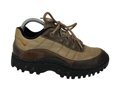 De colección Años 90 Nike ACG Senderismo Zapatos Botas Trail Run Botas bajas Para Mujer EE. UU. 7.5 Y2K Foto 1 de 4