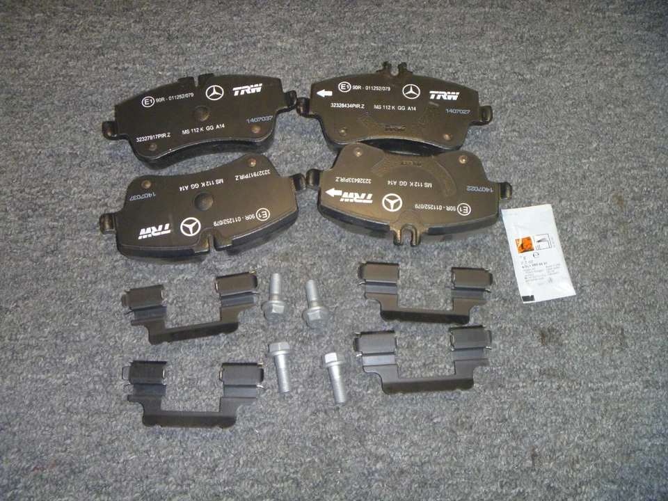 Pastillas de freno Mercedes Benz C230 C240 C280 C320 C350 2001-2011 006420622041 OEM Foto 1 de 2