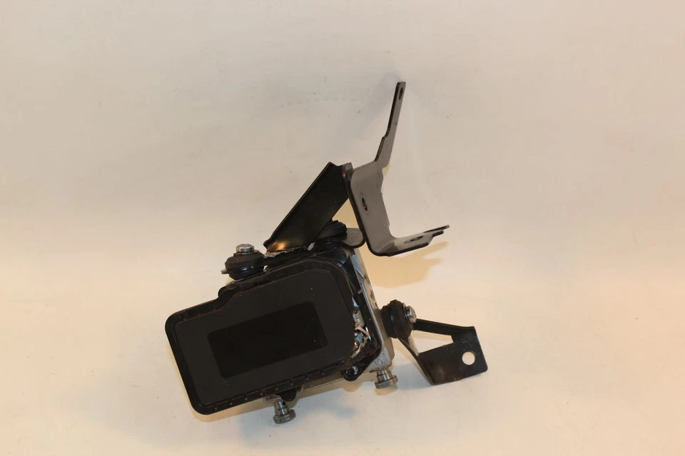 Módulo de control ABS Triumph Speed Triple 1050 2011 solo piezas Foto 1 de 1