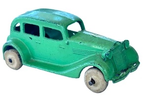 FORD TOOTSIETOY 1935 #0111 FORD BERLINA VERDE OTTIMA E TUTTA ORIG. - Foto 1 di 7