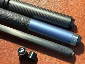 TNT Blue Poolqueue mit Kohlefaserschaft. JPs und 9" stapelbare Verlängerung - Bild 1 von 6