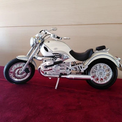 Bmw R1200C 1/12 Scale Model Motorcycle Diecast Replica Collectible Display - Image 1 of 4