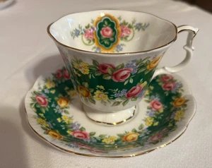 Royal Albert Bone China Tea Cup set-Green Exquisite Garland Series - Picture 1 of 3
