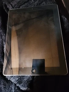 Apple iPad 3rd Generation A1416 16GB Silver - Picture 1 of 7