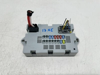 H407216 2017-2019 Jaguar XE MALETERO CAJA FUSIBLES MÓDULO RELÉ CPLA14Q073AA OEM Foto 1 de 4