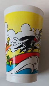 Vintage 1990 Bugs Bunny 50th Anniversary Plastic Promotional Cup - Picture 1 of 3