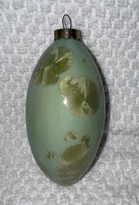 Schöner CELADONGRÜNER KRISTALLINER KERAMIK WEIHNACHTSSCHMUCK 4,5" lang - Bild 1 von 5