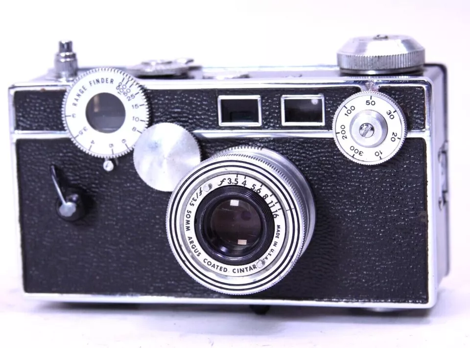 Vintage ARGUS Camera W/ 50MM Argus Coated Cintar Black - Great Shape! - Image 1 of 4