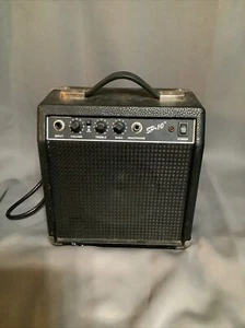 FENDER Squier SP-10 Electric Guitar Amp 22Watt PR367 120V - 60Hz Portable - Picture 1 of 2