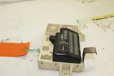 2004 Jaguar S-Type (X200) Sedan 3.0 V6 24V (FG) FUSE BOX 0826031 - Image 1 of 2