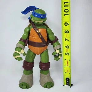 Figura de acción Playmates Teenage Mutant Ninja Turtles TMNT 2012 Leonardo 11 - Imagen 1 de 8