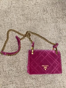 prada leather chain bolsa