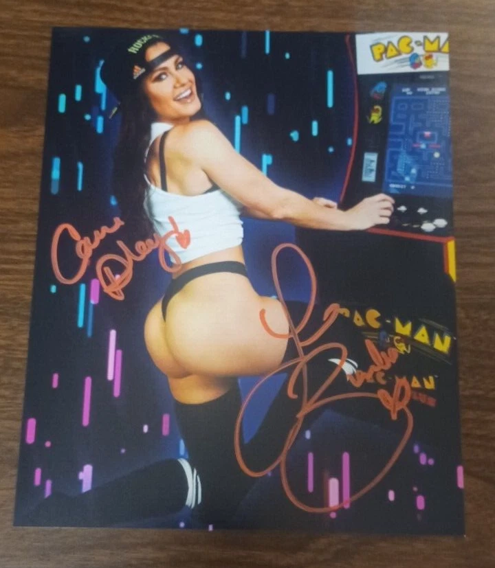 Фотография Брук Адамс с автографом 8x10 мисс Тессмахер TNA WWE - Изображение 1 из 1