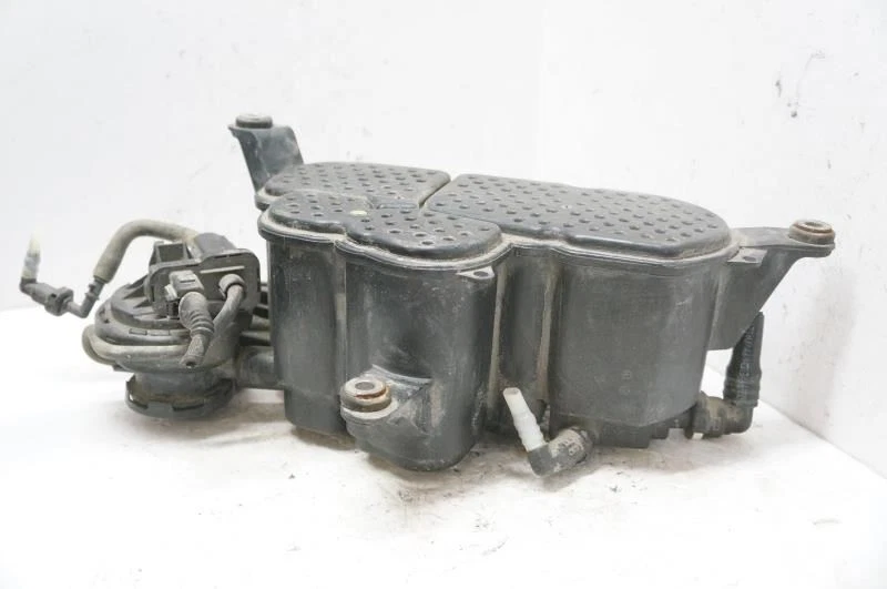 Audi Q5 2012 evaporador de vapor de combustible emisión bote EVAP 8K0201801C fabricante de equipos originales Foto 1 de 4