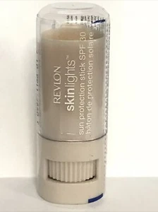 Revlon Skinlights Sun Protection Lip & Face Balm/Stick SPF 30 01 Mother Of Pearl - Picture 1 of 4