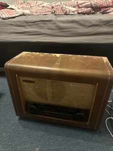 PYE Cambridge England Vintage Wooden Valve Radio - UNTESTED SPARES & REPAIRS - Picture 1 of 5