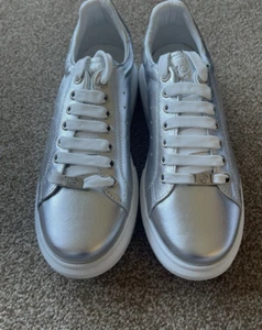 Moda In Pelle Bridgette Leather Trainers In Silver Size 41 UK 7 New - Picture 1 of 5