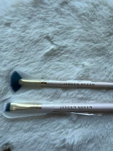Genuine ZOEVA Screen Queen Pink 2 x Brushes 241 smudger 137 petit fan New NO Box - Picture 1 of 3