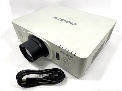 Christie LWU501I HD Projector 5000 Lumens 140 Lamp Hours - Image 1 of 4