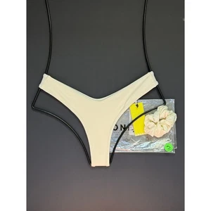 OneOne Bademode Heidi freche Bikinihose - elfenbeinfarben gerippt - Small - neu mit Etikett - Bild 1 von 11