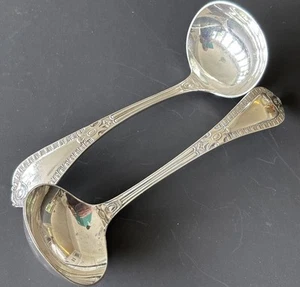 Antique silver plated pair sauce ladles grecian pattern Walker & Hall 1904/5 - Picture 1 of 9