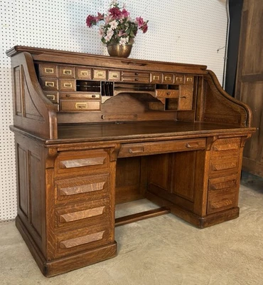 古董美国 66 英寸月亮品牌 S 曲线金橡木卷顶桌约 1880 年 — 第 1/4 张图片