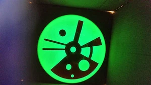 GREEN GLOW in the dark super dome 180mm wide with red reflective pattern - Picture 1 of 2