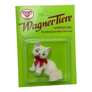 Bo1_07 White Cat Wagner Kunstlerschutz Vintage Toy Animal Mint on Card MOC RARE - Picture 1 of 4