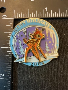Disney Happy Holidays 2004 3D Bambi DLR Cast Member Exclusive LE 2000 Pin Vintage - Bild 1 von 7