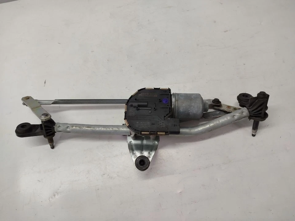 Motor limpiaparabrisas delantero y elevador AUDI A3 TDI 1.6 QUATTRO MK3 2013-2016 8V2955023C Foto 1 de 4