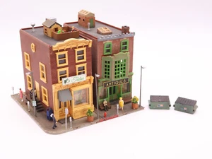N Scale 2x Mixed Use Building Shop Built Up Corner Weathered Detailed + BONUS - Picture 1 of 12