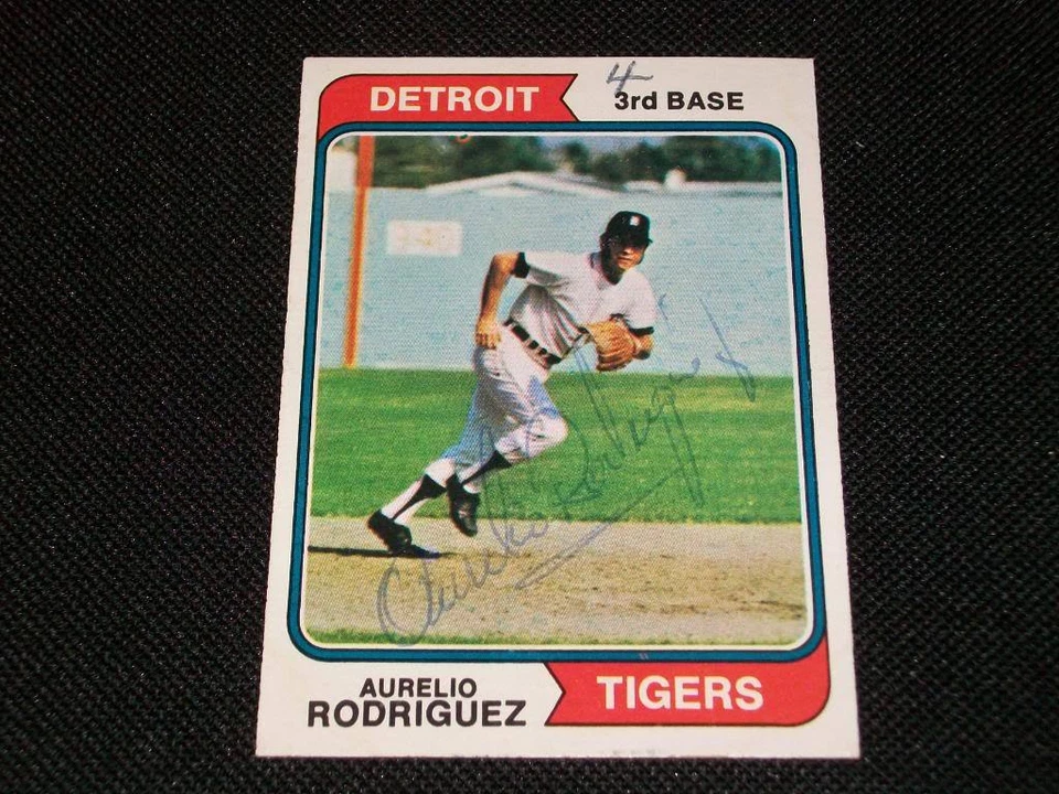 Detroit Tigers Aurelio Rodriguez (d.00) Auto Signed 1974 Topps Card #72  RARE N - Image 1 of 1