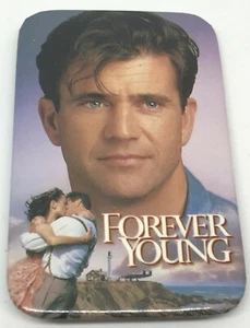 Forever Young Mel Gibson 1992 botón Pinback promocional en muy buena condición - Imagen 1 de 2