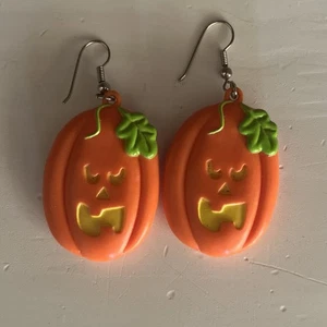 Vintage spooky Jack-O-lantern Halloween pumpkin earrings pierced - Picture 1 of 4