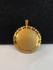 18K 750 Gold Pendant Charm / Brooch / Pin Industria Argentina Diamond Cut Detail - Picture 1 of 13